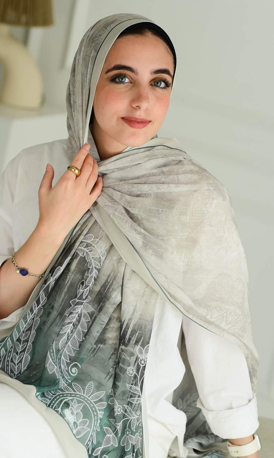 Dubetta scarfs