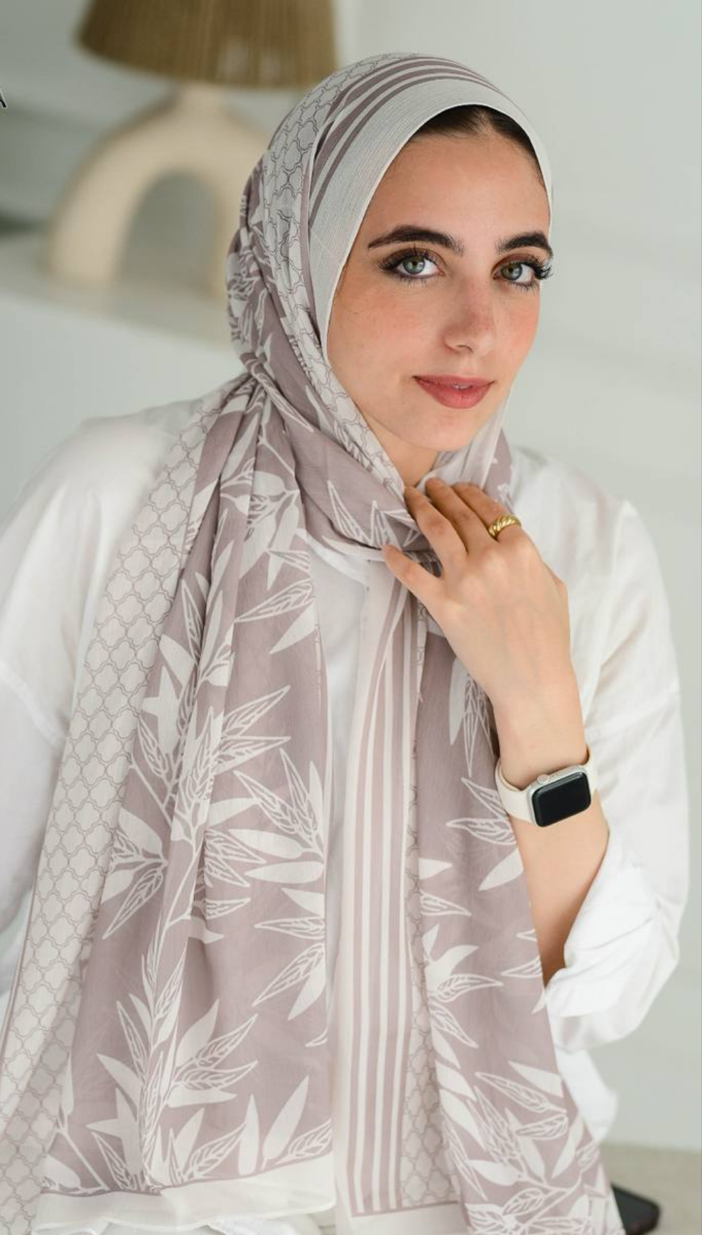 Dubetta scarfs