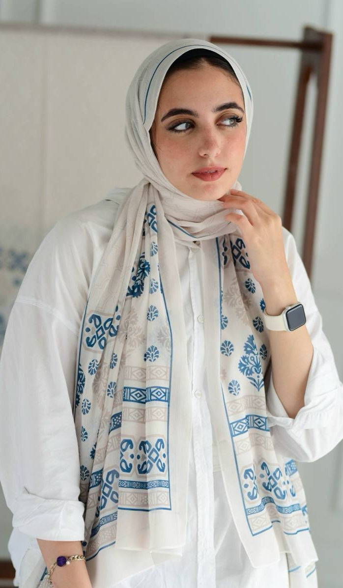Dubetta scarfs