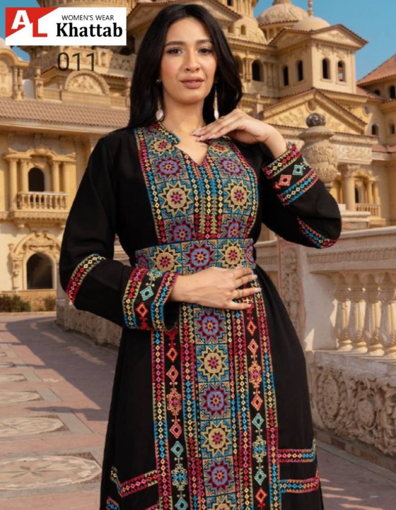 Heritage Star Embroidered Kaftan