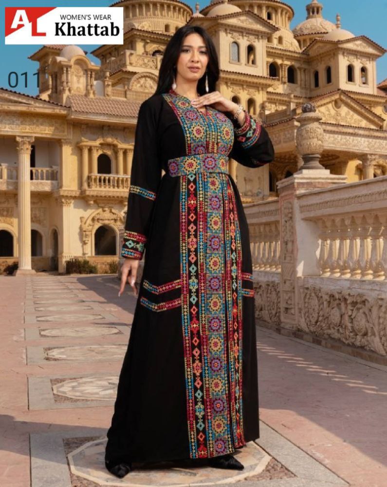 Heritage Star Embroidered Kaftan