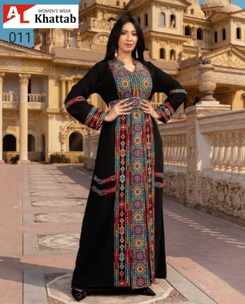 Heritage Star Embroidered Kaftan