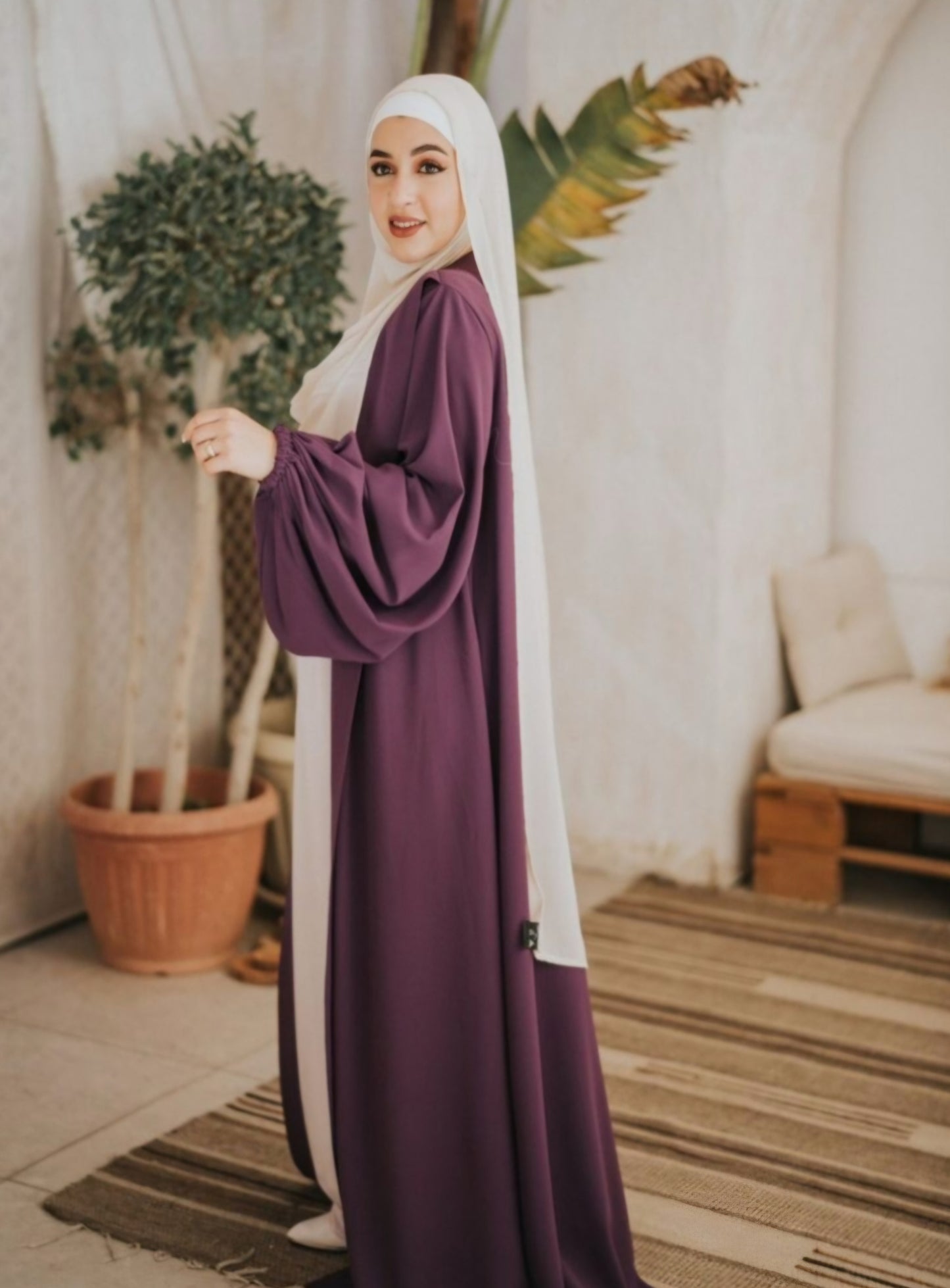 Seamless Layered Abayas