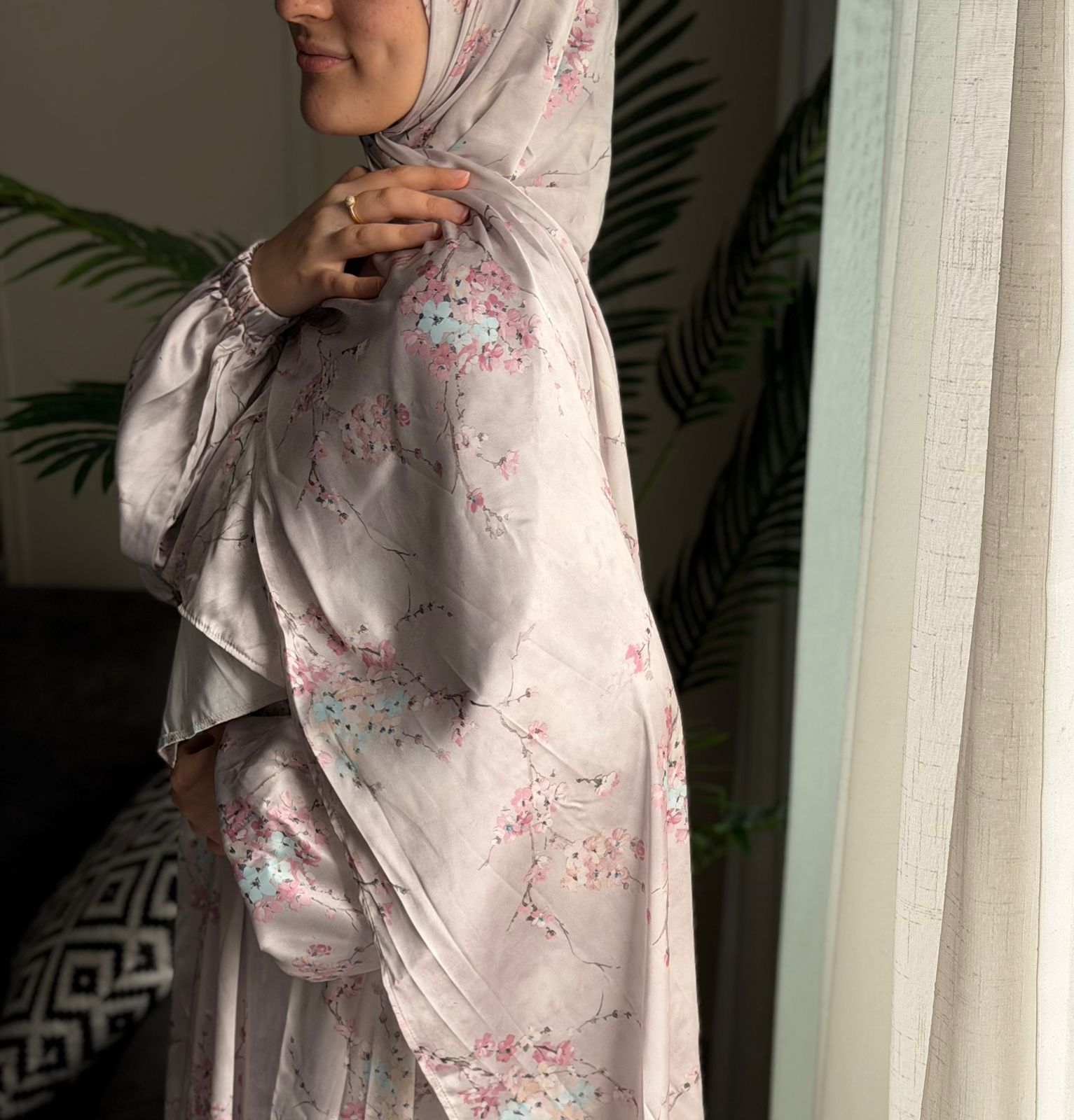 satin prayer dress Exclusive Handmade Satin Prayer Dress From Madina - Gebetskleid -  Gebetskleidung - Abaya - Ramadan - Isdal - Khimaar - Jilbab